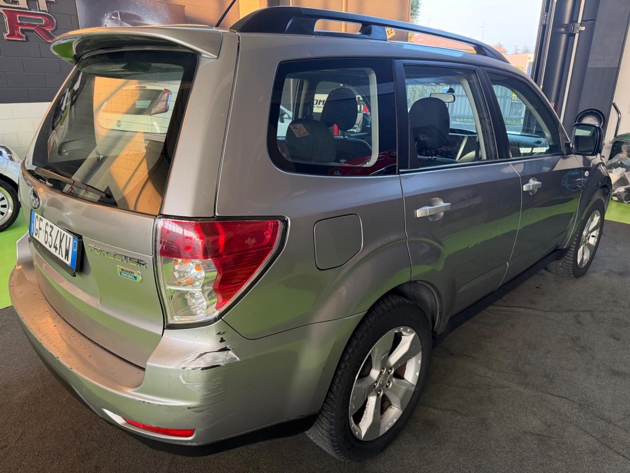 Subaru Forester 2.0D X 147cv xenon-tetto 4x4