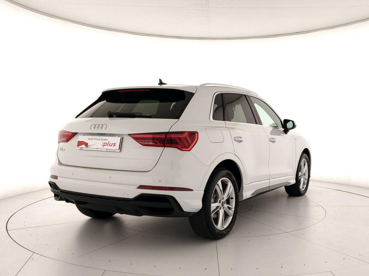 Audi Q3 35 2.0 tdi s line edition s-tronic