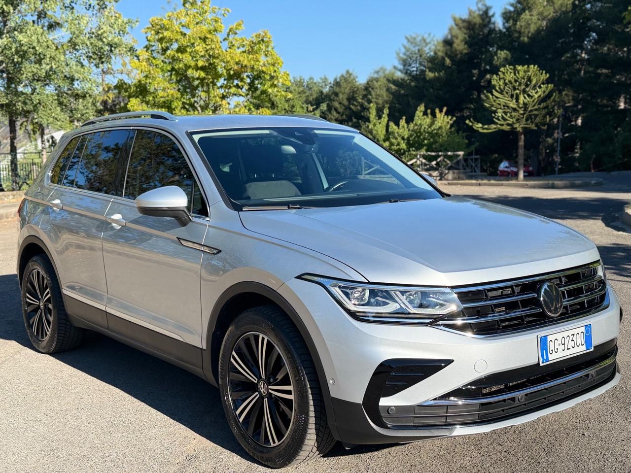 Volkswagen Tiguan 2.0 TDI 150 CV SCR DSG Elegance