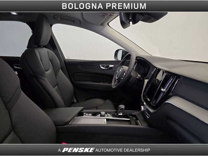 Volvo XC60 T6 Plug-in hybrid AWD automatico Plus Dark