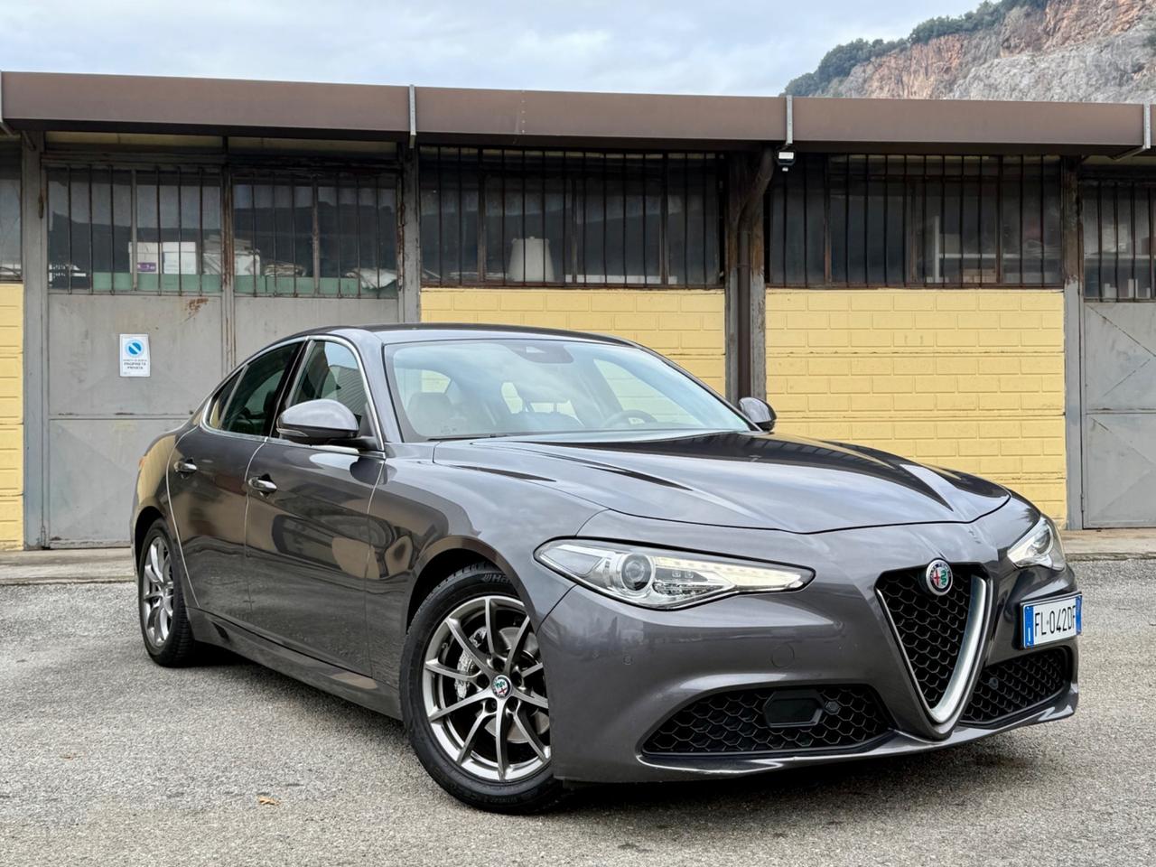 Alfa Romeo Giulia 2.2 Turbodiesel 180 CV Business Sport