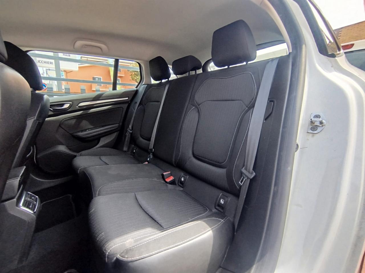 MEGANE SW AUTOMAT 1.5 dci *PREZZO VERO* KM CERTI- GARANZIA 12 MESI
