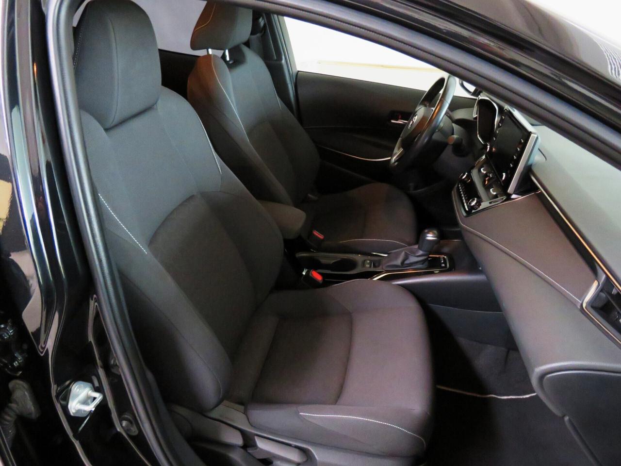 Toyota Corolla 1.8 Hybrid Business