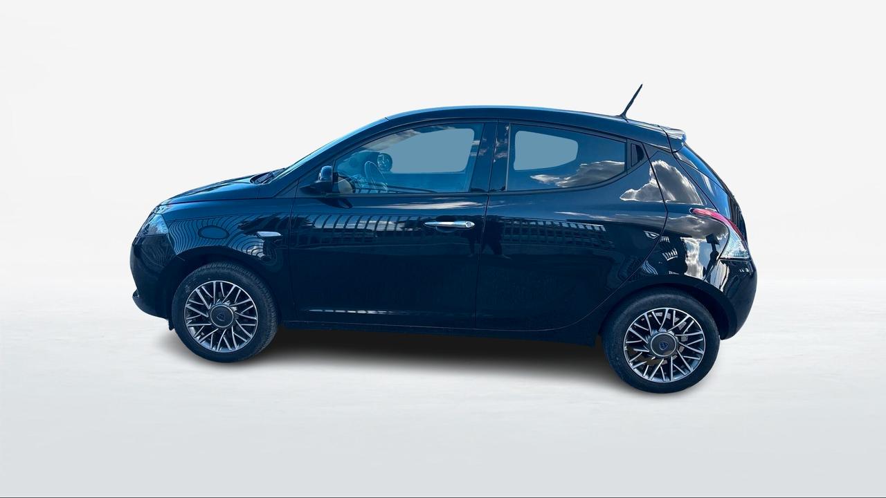 Lancia Ypsilon 1.0 FireFly 5 porte S&S Hybrid Gold Plus