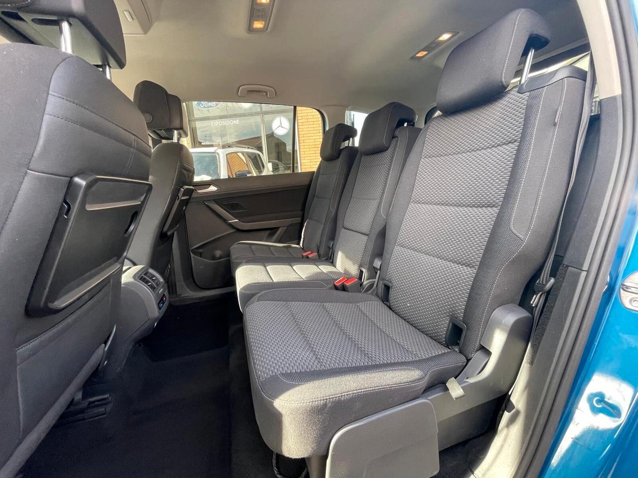 Volkswagen Touran 1.6 TDI Highline 7 POSTI