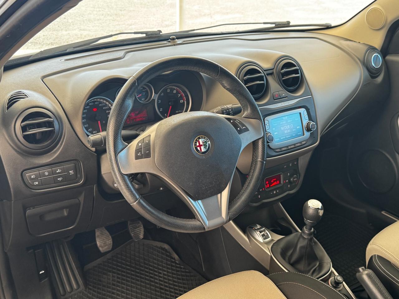 Alfa Romeo MiTo 0.9 T 105 CV TwinAir Distinctive
