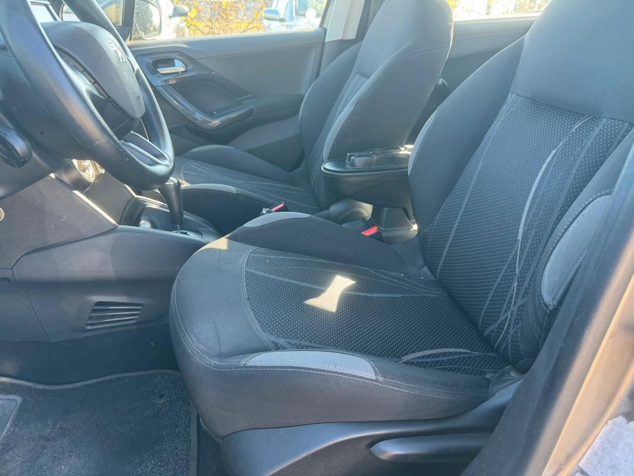 Peugeot 208 1.4 hdi 5 porte AUTOMATICA KM 116.000