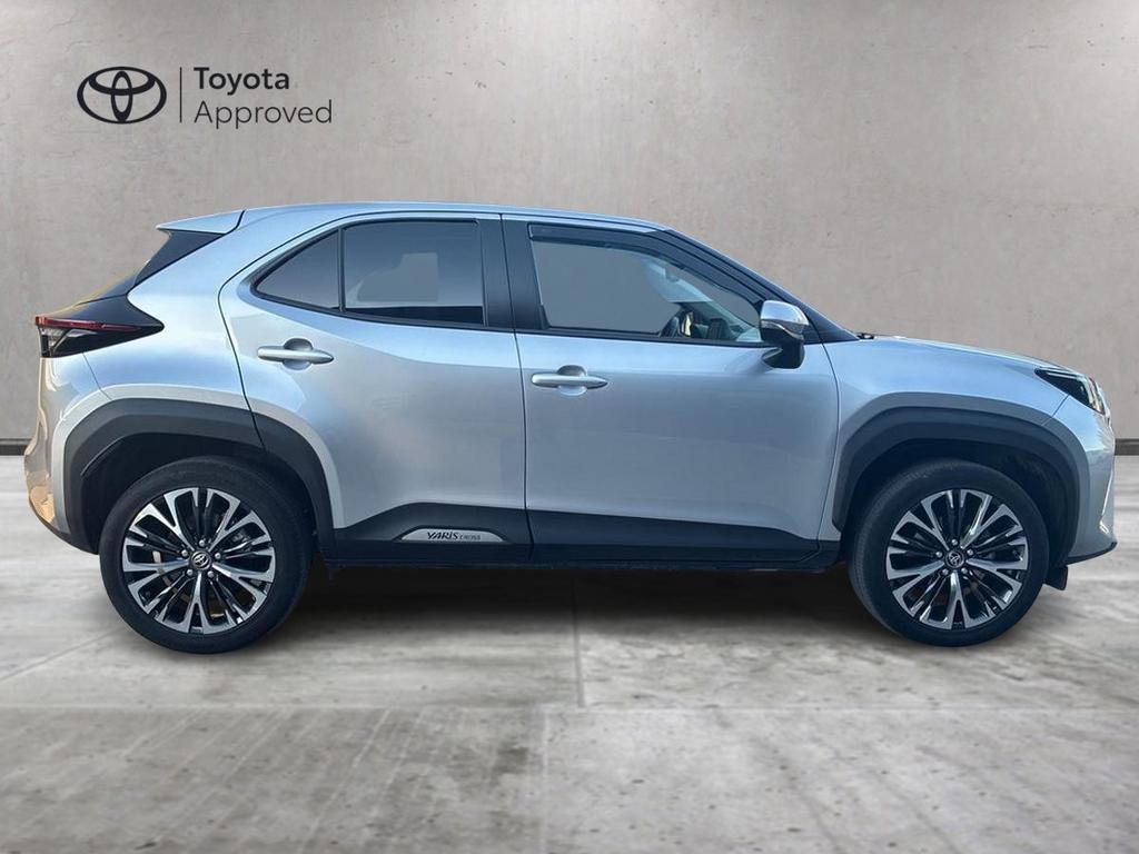 Toyota Yaris Cross 1.5h Lounge fwd 116cv e-cvt