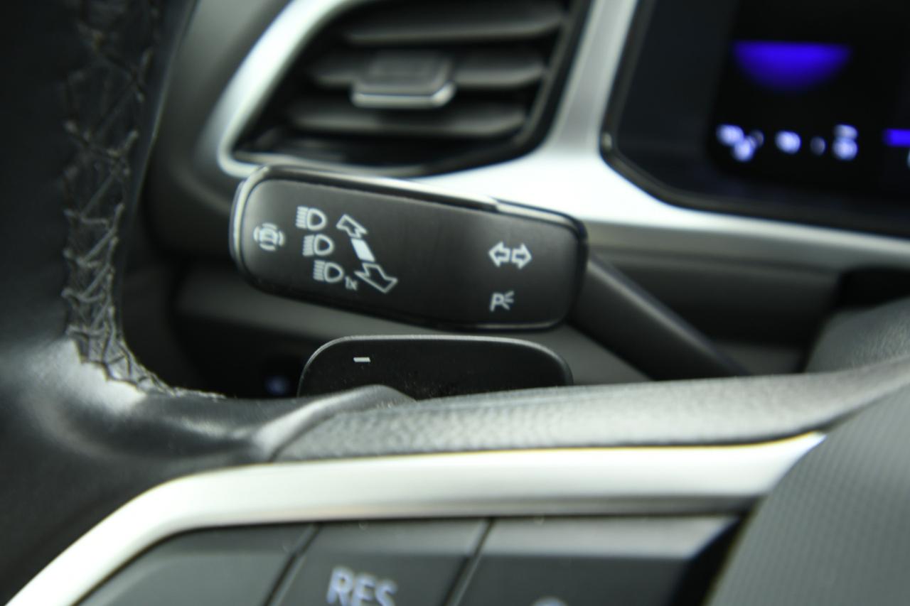 VOLKSWAGEN T-Roc 2022 - T-Roc 1.5 tsi Life dsg APP CONNECT+ACC+LED
