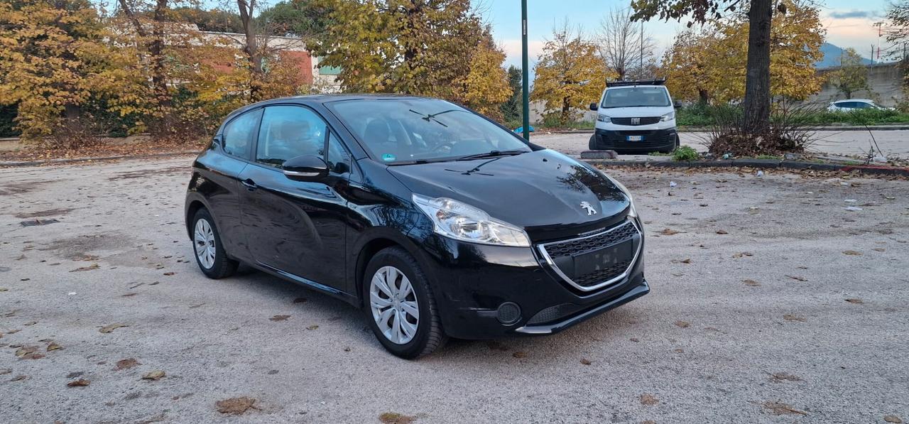Peugeot 208 1.0 68CV 3 porte Active FINANZIAMENTI ANCHE SENZA BUSTA PAGA