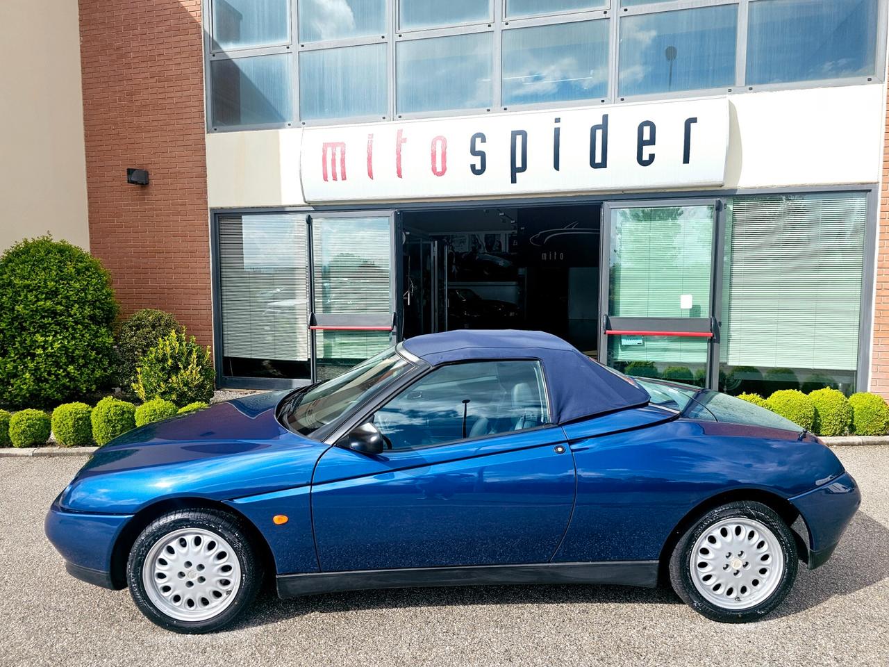Alfa Romeo GTV Spider 2.0i 16V Twin Spark cat Asi con CRsStupenda