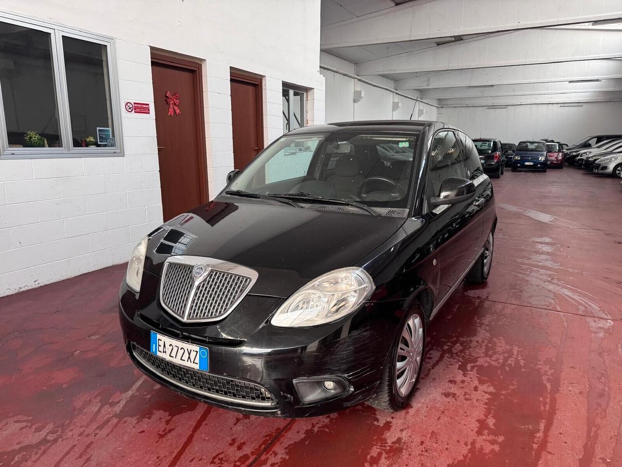 Lancia Ypsilon 1.4 Platinum Ecochic GPL neopatentati