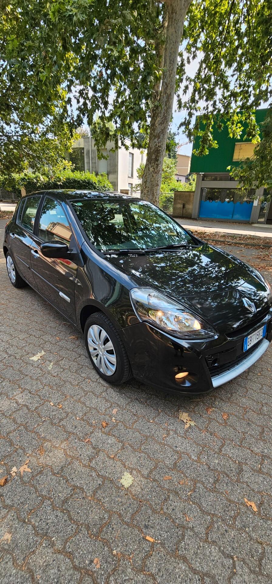 Renault clio