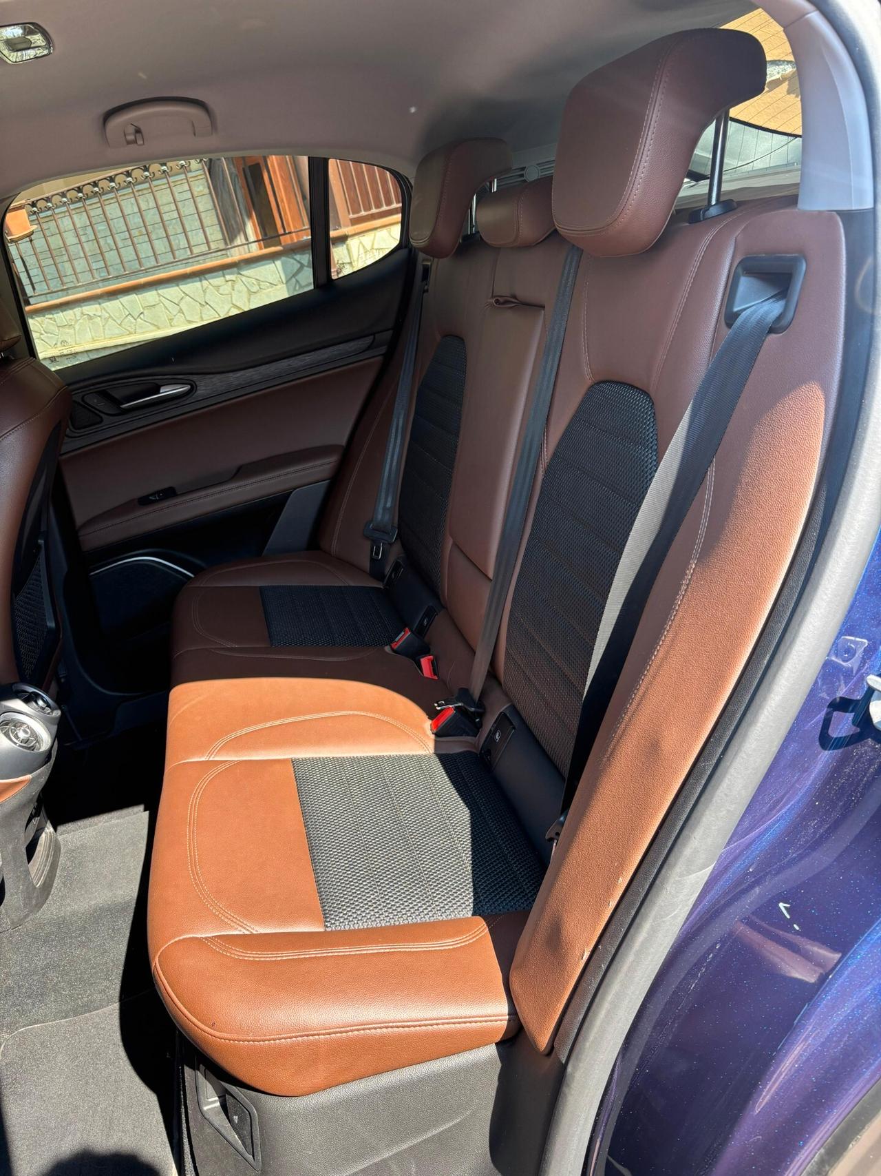 Alfa Romeo Stelvio 2.2 Turbodiesel 190 CV AT8 Q4 Executive
