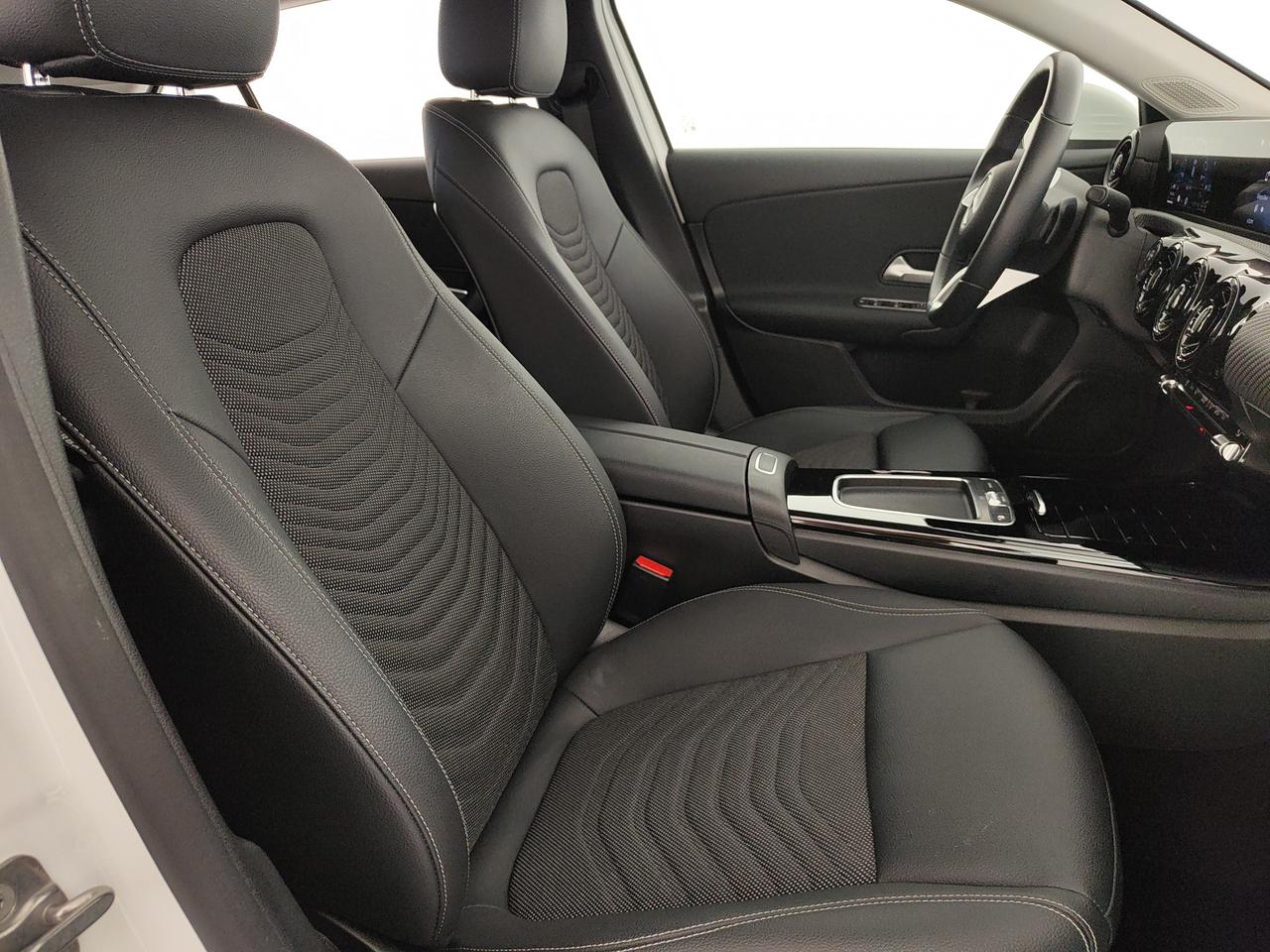 Mercedes-Benz A 180 d Advanced auto