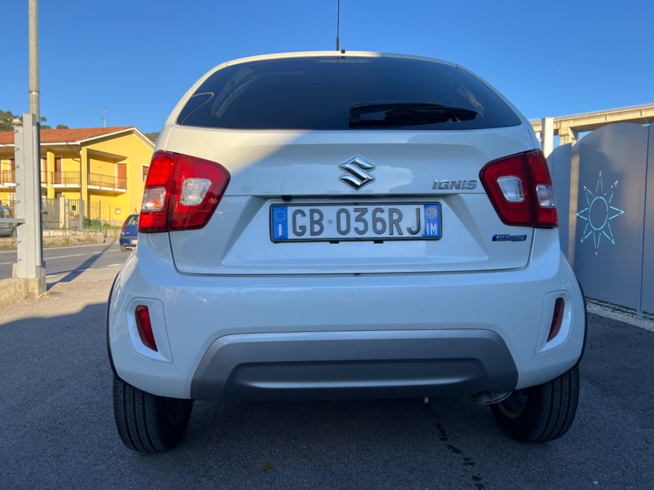 Suzuki Ignis 1.2 Hybrid Top solo 3.500 km