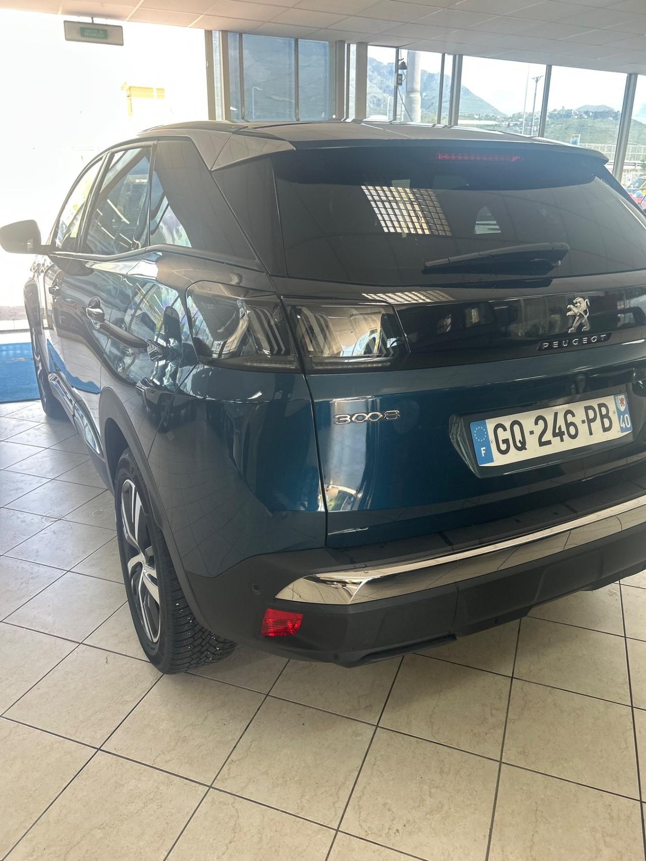 Peugeot 3008 BlueHDi 130 S&S EAT8 Allure