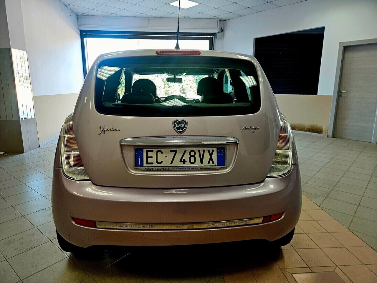 Lancia Ypsilon 1.3 MJT 75 CV Elle