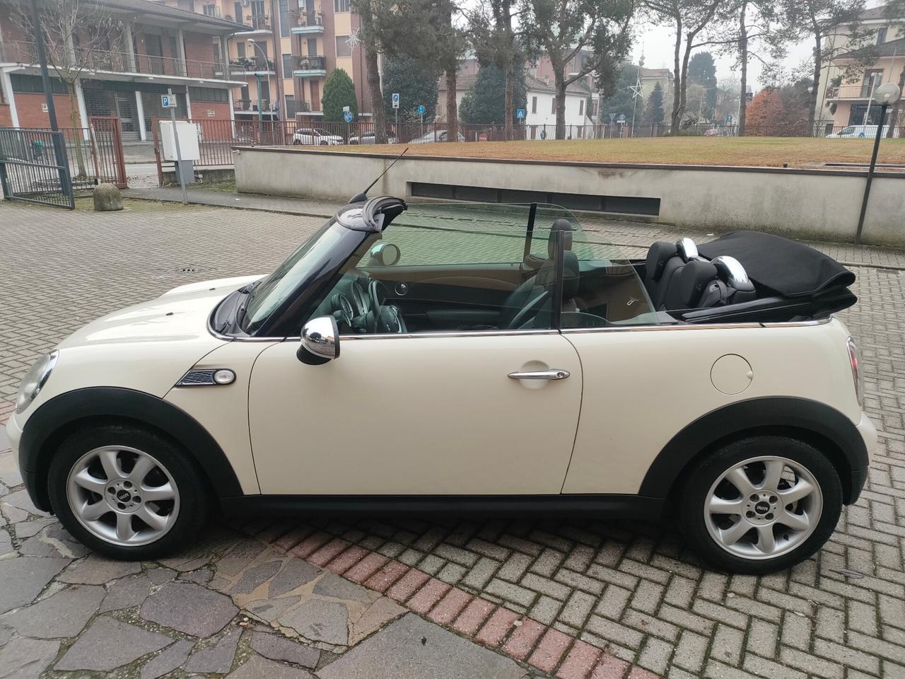 Mini 1.6 16V Cooper Cabrio