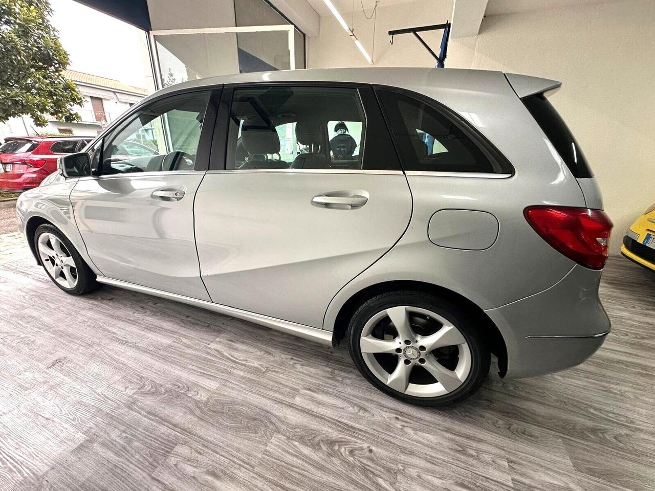 Mercedes-benz B 180 BlueEFFICIENCY Premium