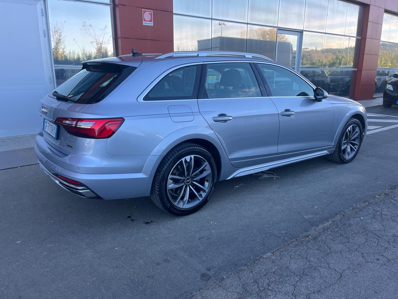 Audi A4 allroad 40 TDI 204 CV S tronic Identity Contrast
