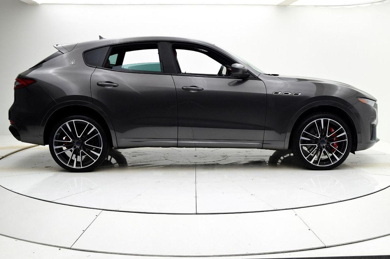 MASERATI Levante V6 Diesel 250 CV AWD Noleggio Lungo Termine