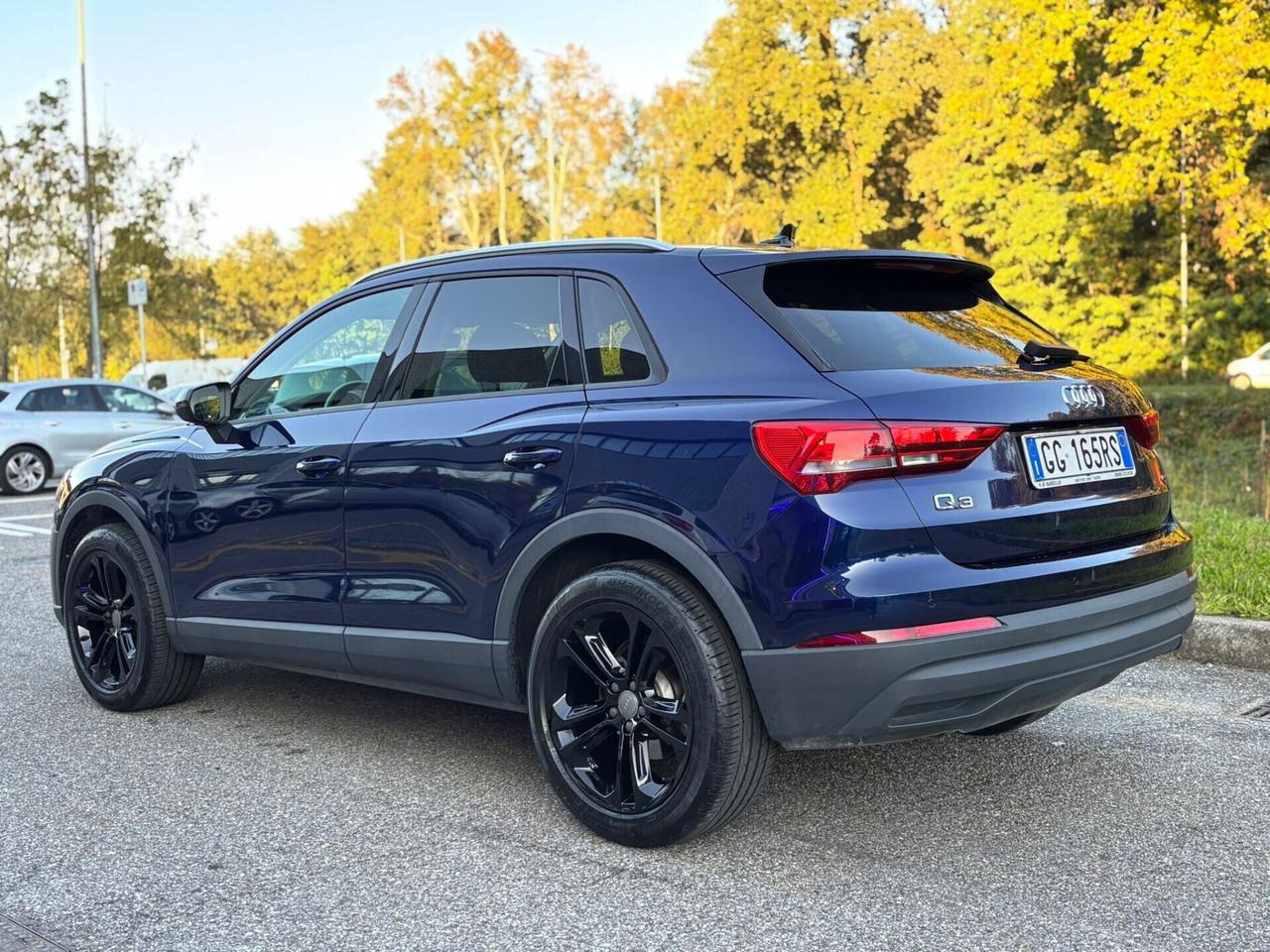 Audi Q3 S tronic quattro NAVI CARPLAY LED CERCHI NERI TOP