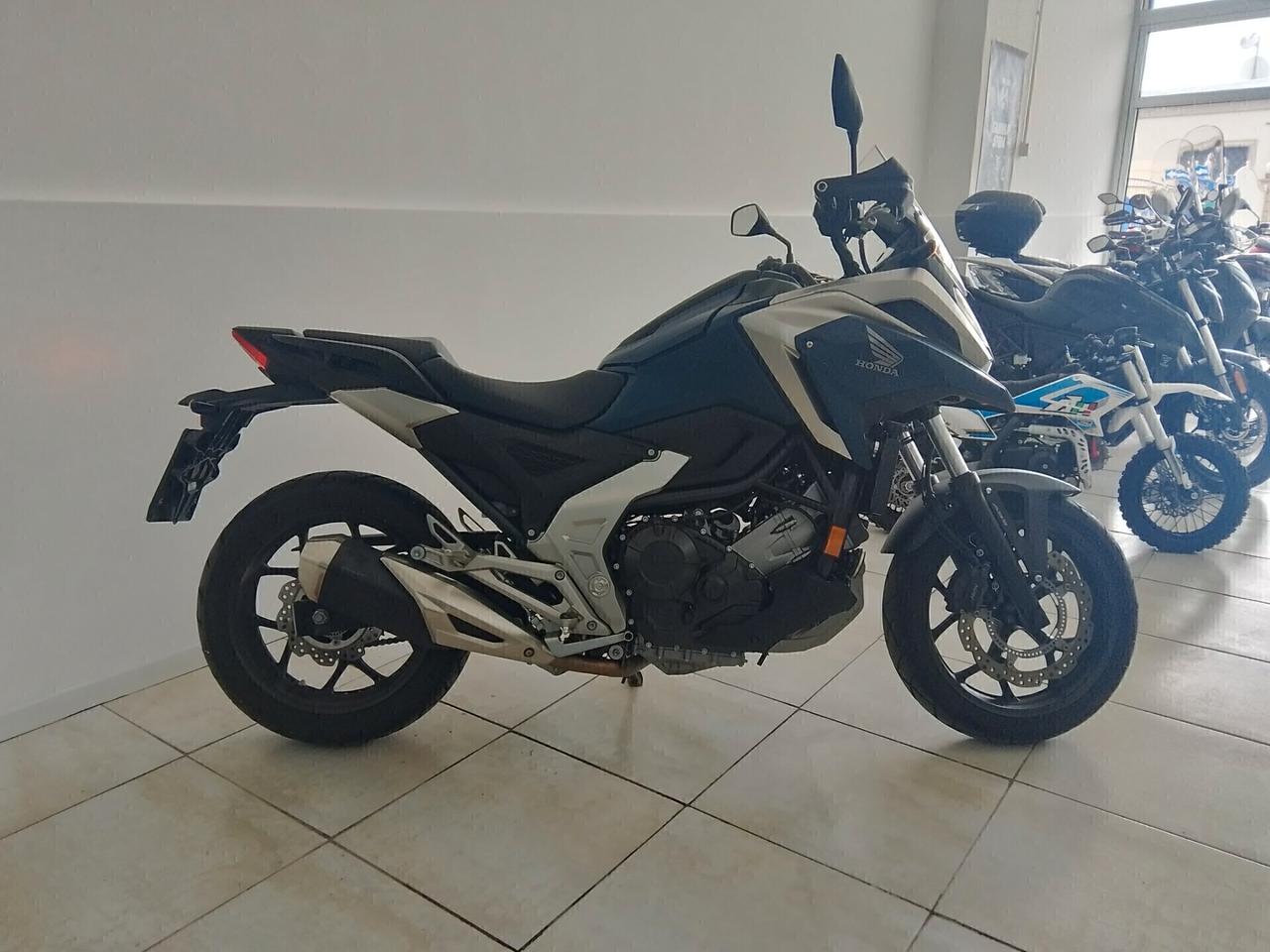 HONDA NC750 X MANUALE
