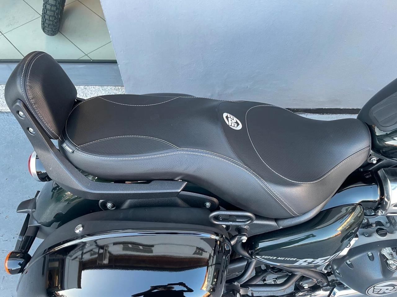 Royal Enfield Super Meteor 650 - 2023