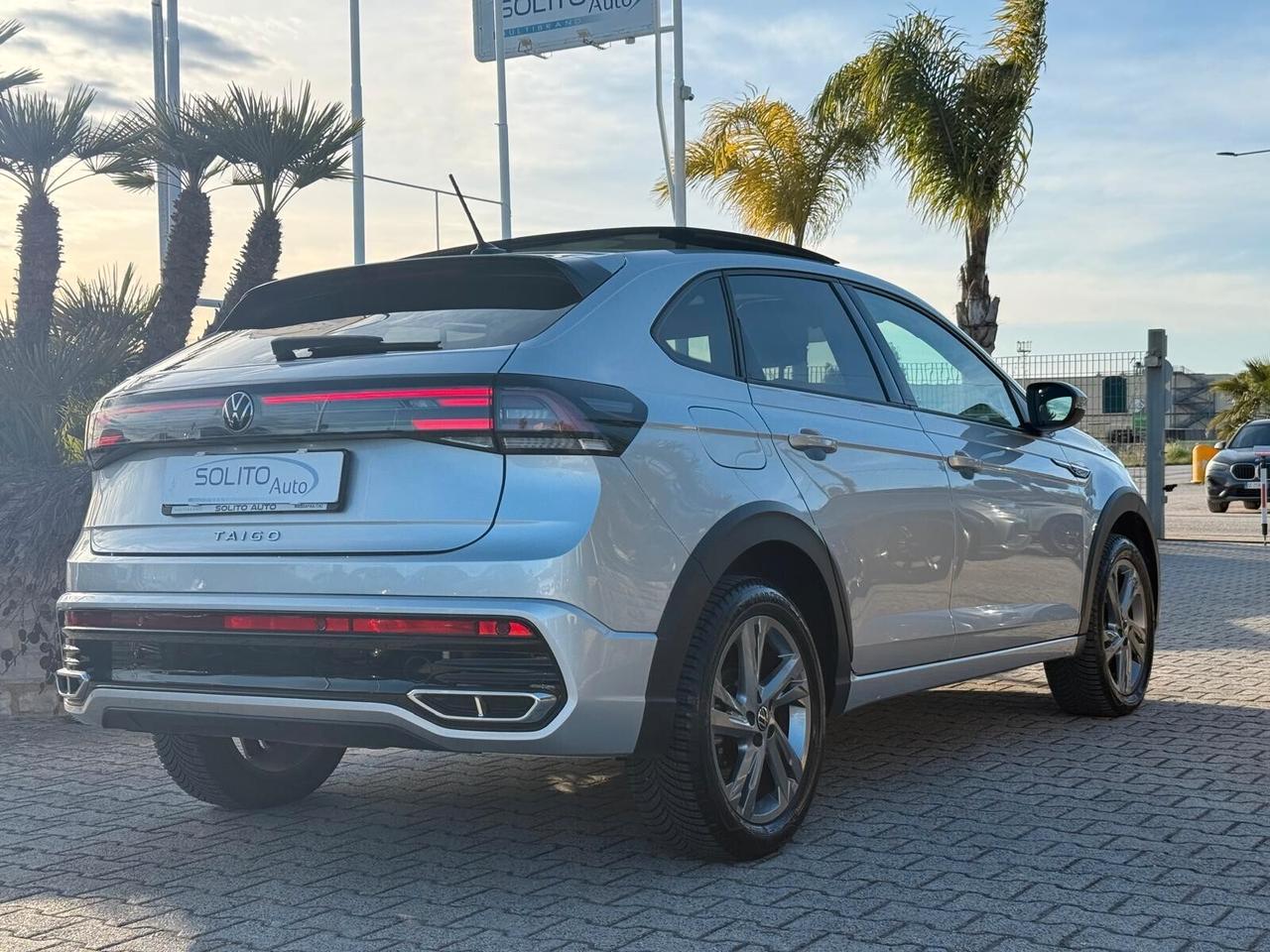 Volkswagen Taigo 1.0 TSI 110 CV R-Line x2 + Tetto