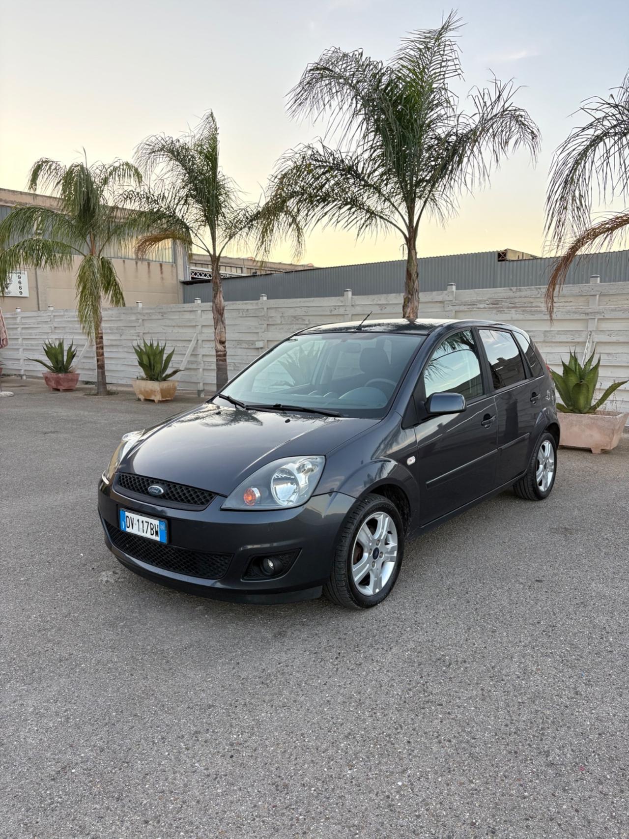 Ford Fiesta 1.4 TDCi 5p. In pronta consegna
