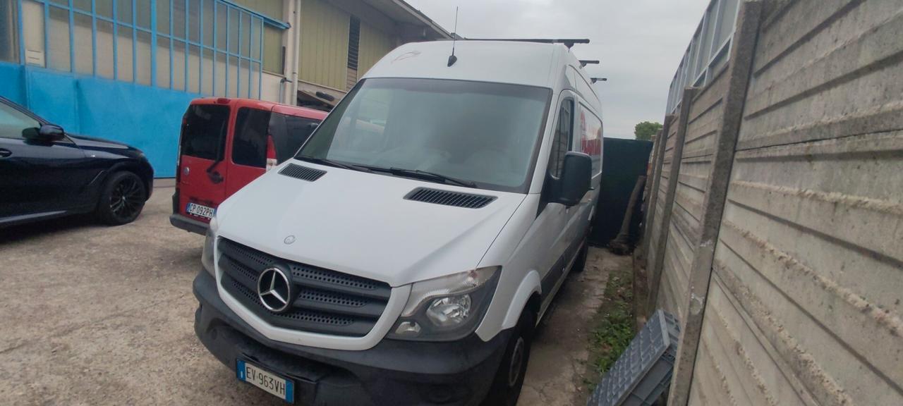Mercedes Benz
