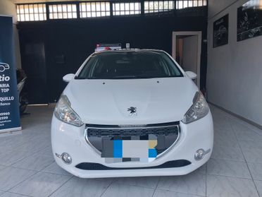 Peugeot 208 1.4 diesel 2013 CON GARANZIA