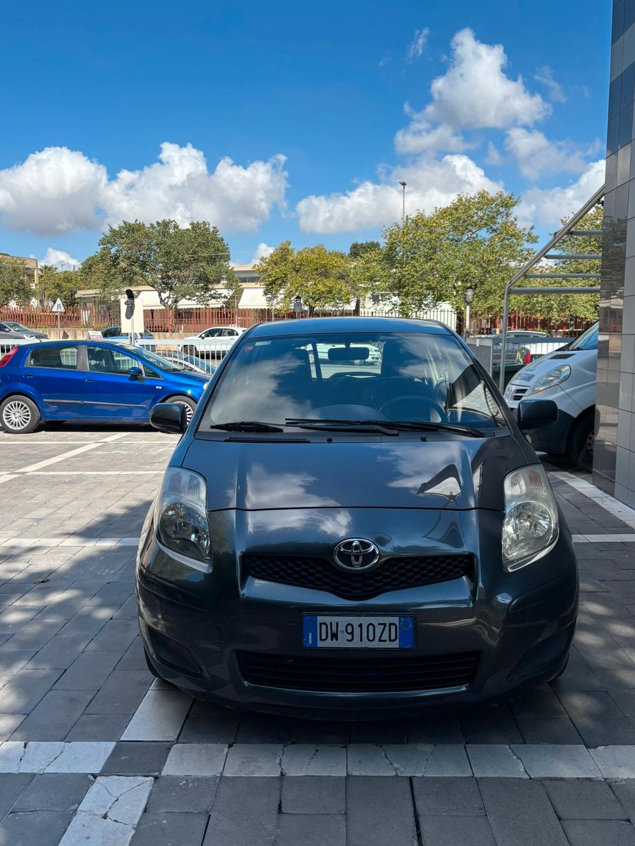 Toyota Yaris 1.4 D-4D DPF 5 porte Sol