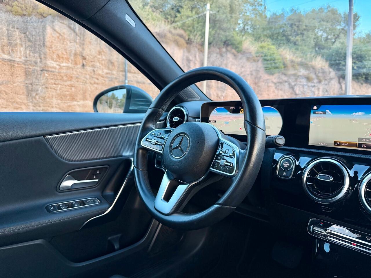 Mercedes A180 SPORT/1500 116CV/AUTOMATICA/VIRTUAL 10.25