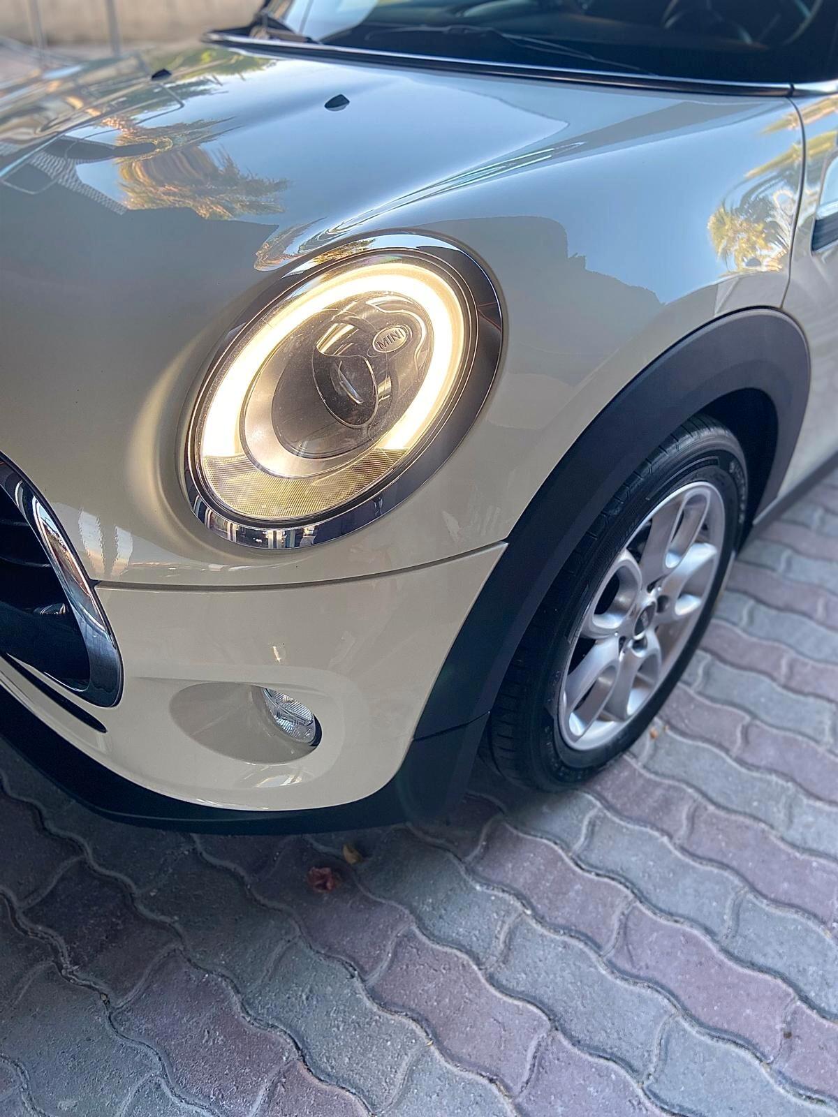 Mini Cooper D 1.5 116cv Hipe 5p