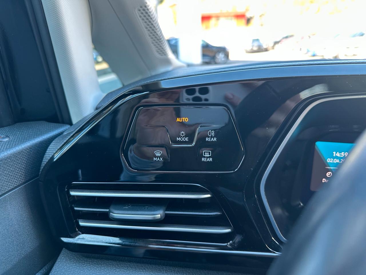 Volkswagen Caddy 2.0 TDI 122 CV DSG Style