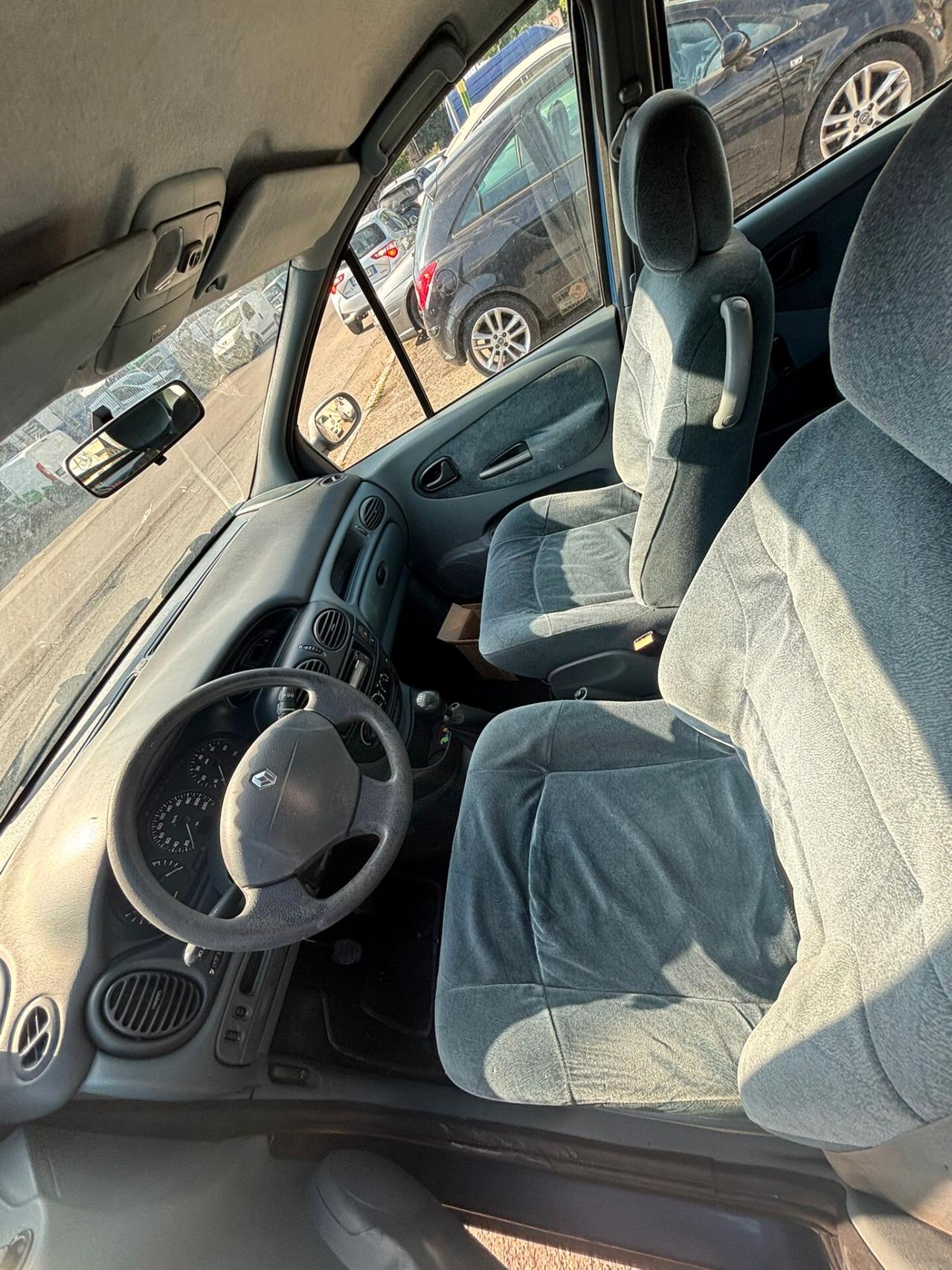 Renault Megane Mégane Scénic 2.0 cat RT