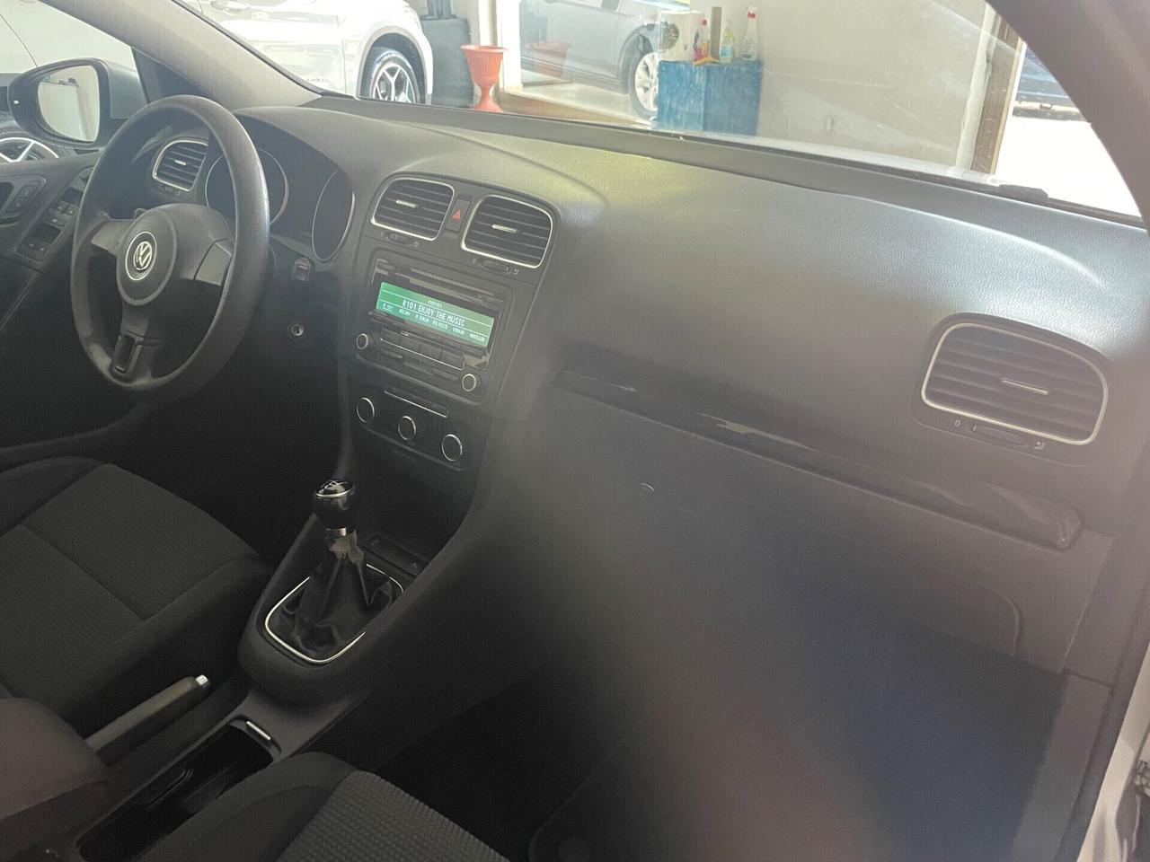 VOLKSWAGEN GOLF 1.6 TDI 5P COMFORTLINE
