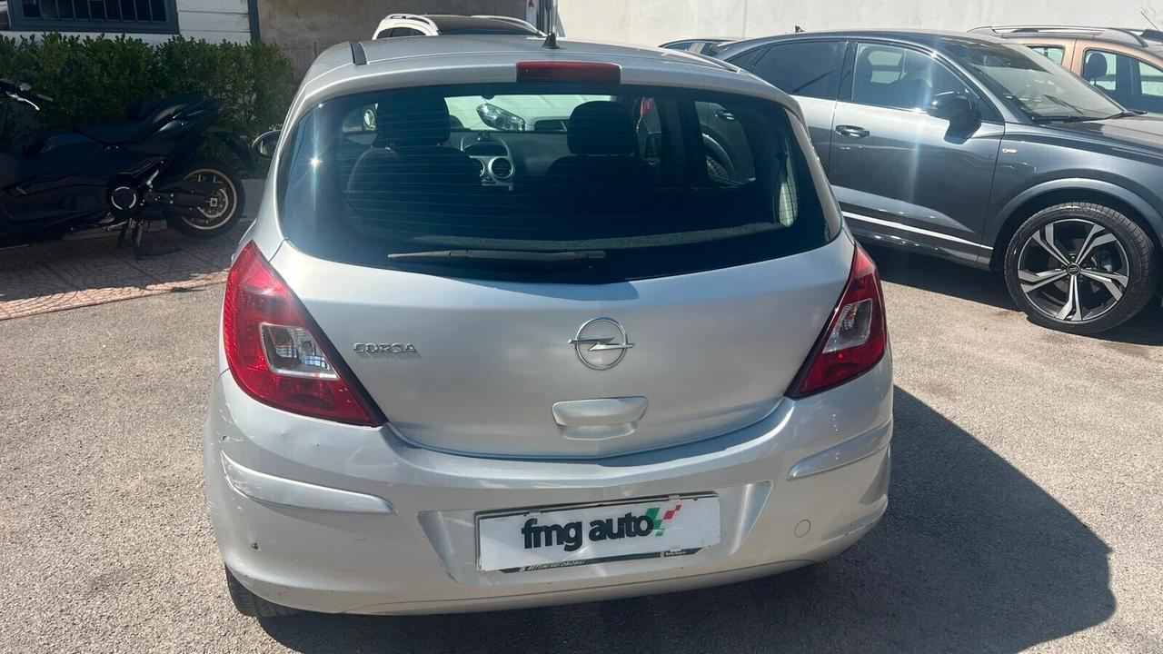 Opel Corsa 1.2 5 porte Club IMPIANTO GPL Nord Italia