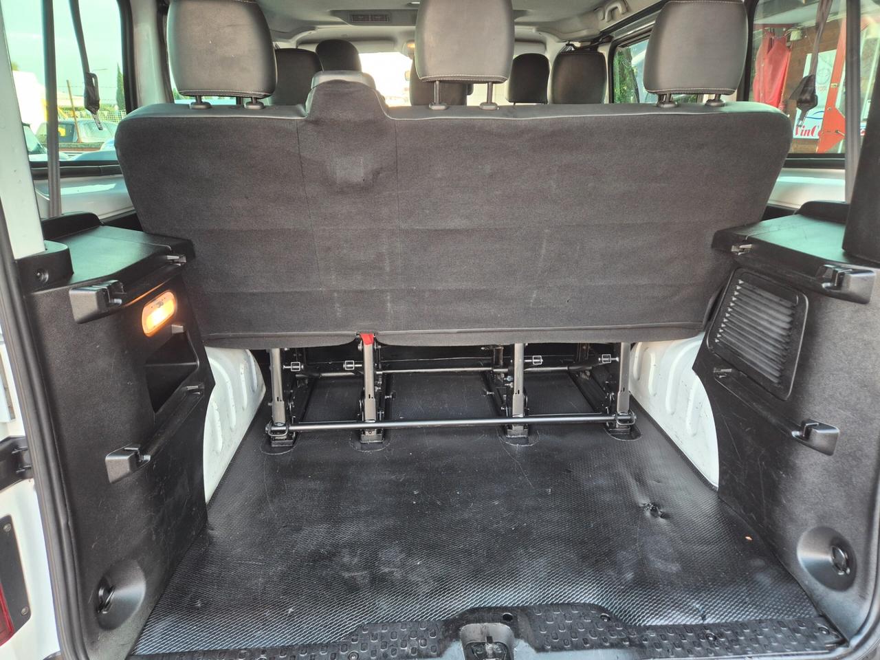 Renault Trafic T29 2.0 dCi 120cv Energy