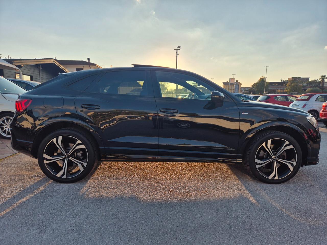 Audi Q3 40 TFSI quattro S tronic line edition