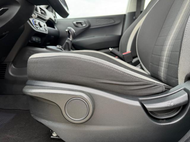 HYUNDAI i10 1.0 MPI AUTOMATICA CONNECTLINE+VIRTUAL+NAVI+PDC