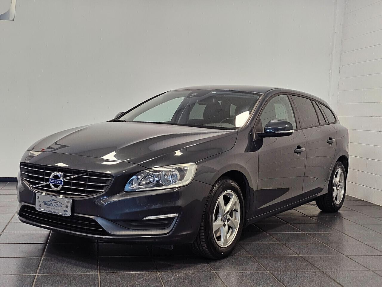 Volvo V60 D2 1.6 Powershift Kinetic 115cv 2015