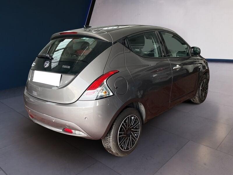 Lancia Ypsilon III 2021 1.0 firefly hybrid Gold s&s 70cv 5p.ti