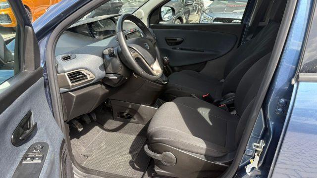LANCIA Ypsilon 1.0 FF 5 porte S&S Hybrid Gold ** X NEOPATENTATI**