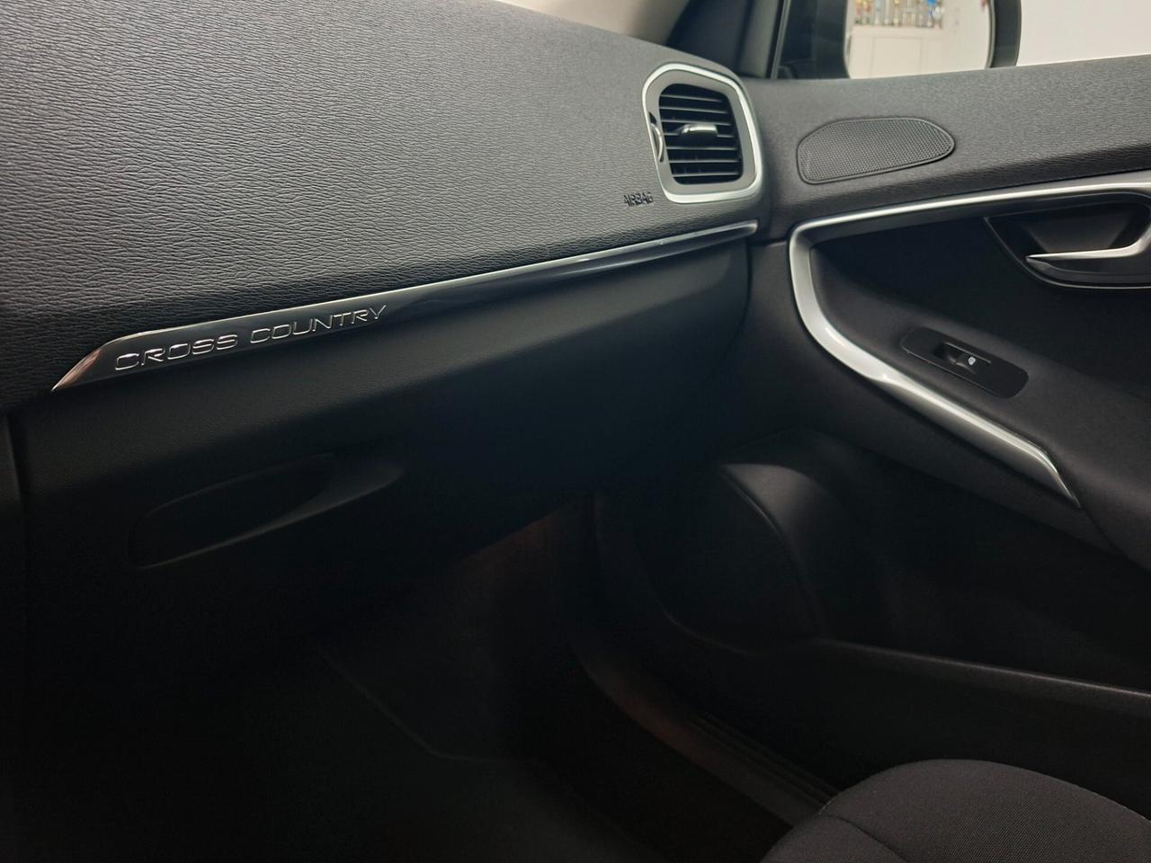 Volvo V40 Cross Country D2 Geartronic 120cv Business Plus
