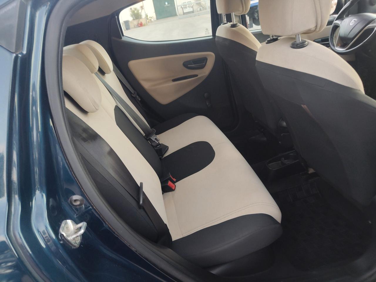 Lancia Ypsilon 1.2 5p GPL Ecochic 30th anniversary