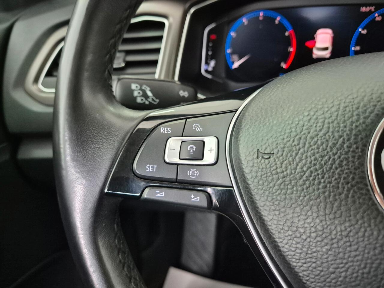 VOLKSWAGEN T-Roc Advanced 1.0 Tsi