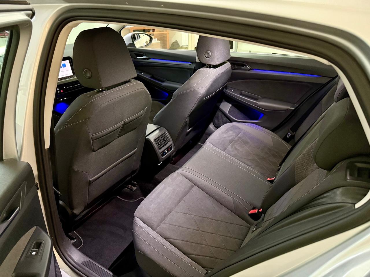 Volkswagen Golf 2.0 TDI 150 CV DSG SCR Style